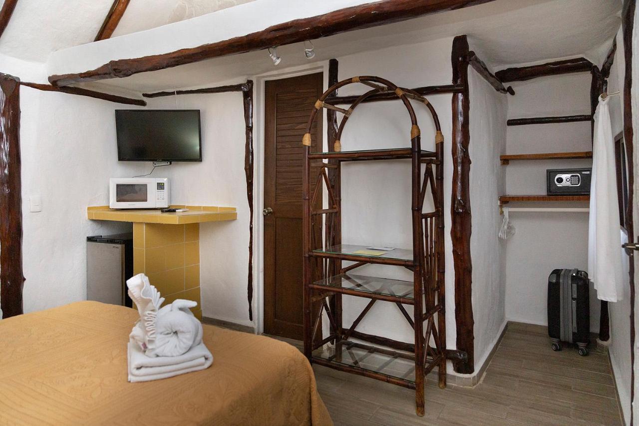 Hotel Amar Inn Пуэрто-Морелос Экстерьер фото